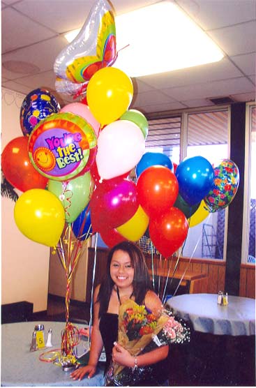  stanbul Kadky internetten iek sat  49 adet karisik renkte uan balonlar buketi